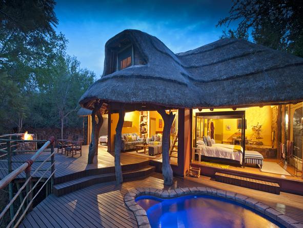 Jaci's Tree Lodge - Deck/Pool 